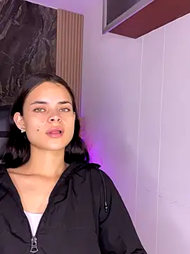 HannaRhodes online show from October 27, 2:07 pm