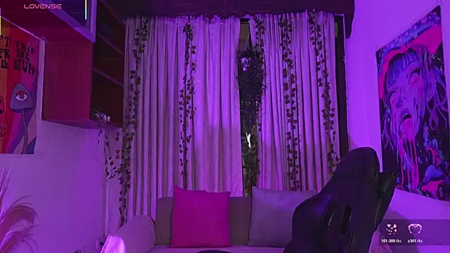 HannaRhodes online show from February 24, 2:29 pm