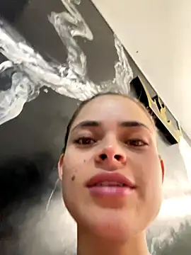 HannaRhodes online show from September 9, 2:37 pm