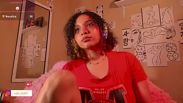 MadelineBenet online show from March 18, 1:57 am