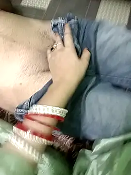 Snapshot of QUEEN-X-CPL chatting on March 12, 5:38 pm QUEEN-X-CPL online show from March 12, 5:38 pm