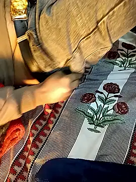 Snapshot of QUEEN-X-CPL chatting on December 16, 5:39 pm QUEEN-X-CPL online show from December 16, 5:39 pm