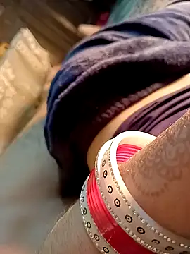 Snapshot of QUEEN-X-CPL chatting on January 19, 7:47 pm QUEEN-X-CPL online show from January 19, 7:47 pm