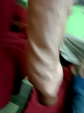 Snapshot of QUEEN-X-CPL chatting on February 24, 5:53 pm QUEEN-X-CPL online show from February 24, 5:53 pm