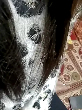 Snapshot of QUEEN-X-CPL chatting on January 22, 5:28 pm QUEEN-X-CPL online show from January 22, 5:28 pm