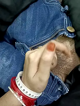 Snapshot of QUEEN-X-CPL chatting on March 9, 6:00 pm QUEEN-X-CPL online show from March 9, 6:00 pm