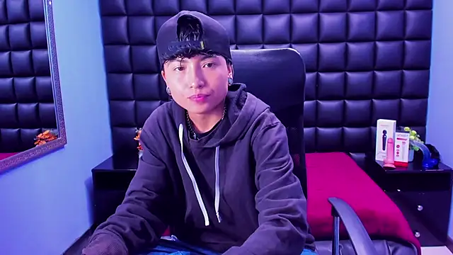 Im Mathias online show from October 3, 2:18 pm