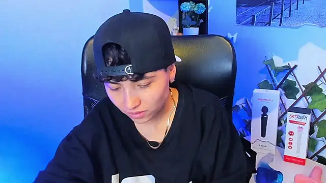 Snapshot of Im_Mathias chatting on December 21, 3:08 am Im Mathias online show from December 21, 3:08 am