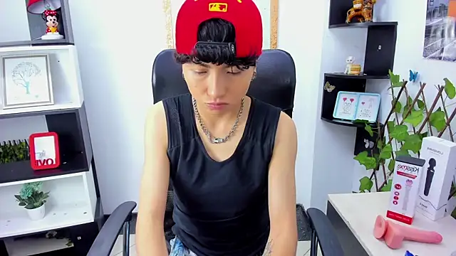 Im Mathias online show from October 11, 3:02 pm