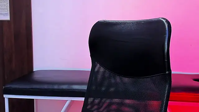 Snapshot of Im_Mathias chatting on February 28, 2:33 am Im Mathias online show from February 28, 2:33 am