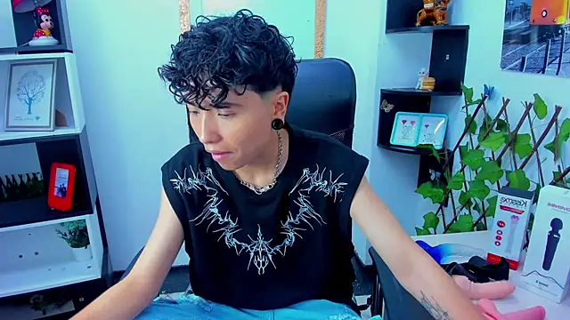 Im Mathias online show from October 17, 9:38 pm
