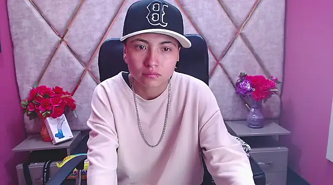 Im Mathias online show from February 6, 3:06 am