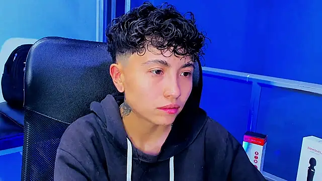 Snapshot of Im_Mathias chatting on January 9, 3:46 am Im Mathias online show from January 9, 3:46 am