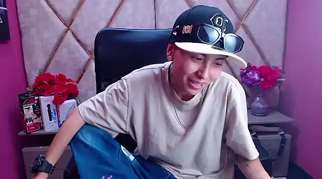 Im Mathias online show from February 12, 7:02 am