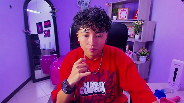 Im Mathias online show from November 4, 4:16 am