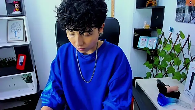 Im Mathias online show from October 15, 2:54 am