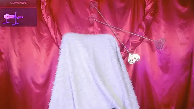 Luna-Chann online show from February 11, 8:52 pm