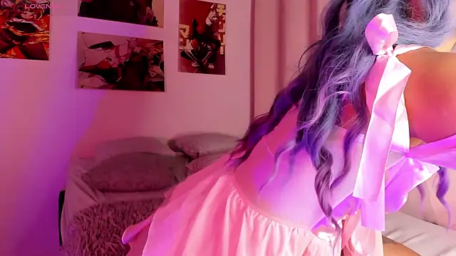 Luna-Chann online show from October 25, 9:37 pm