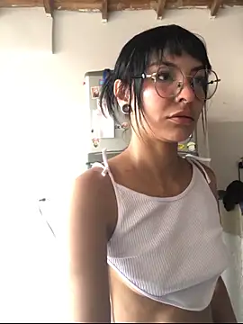 Luna-Chann online show from April 10, 9:11 pm