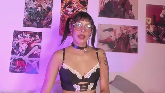 Luna-Chann online show from November 13, 8:35 pm