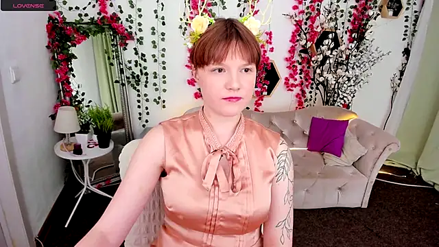 DreamyLuna online show from November 20, 8:09 pm