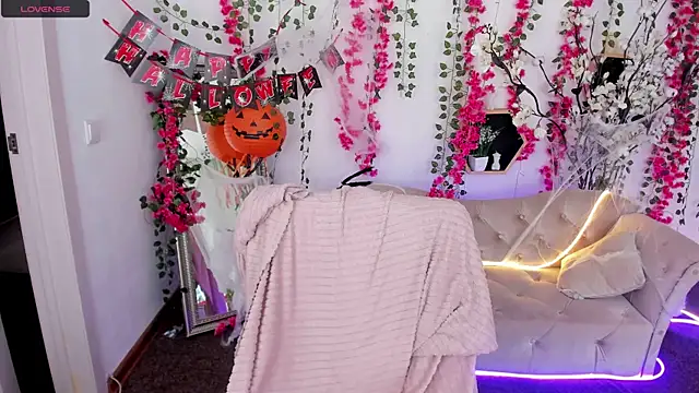 DreamyLuna online show from November 2, 8:47 pm