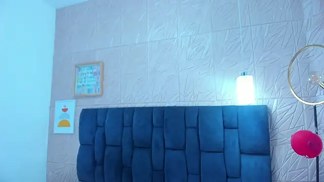 Snapshot of Melody_Megann chatting on February 26, 2:52 am Melody Megann online show from February 26, 2:52 am