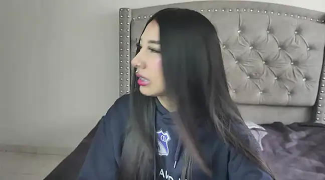 Snapshot of Nesuko_kamado_ chatting on March 13, 1:29 pm Nesuko kamado online show from March 13, 1:29 pm