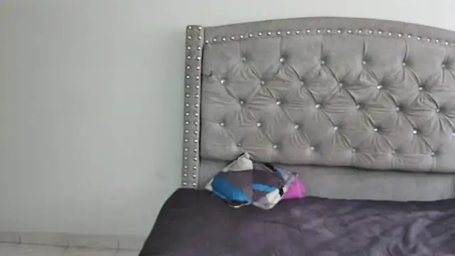 Snapshot of Nesuko_kamado_ chatting on October 18, 4:42 pm Nesuko kamado online show from October 18, 4:42 pm