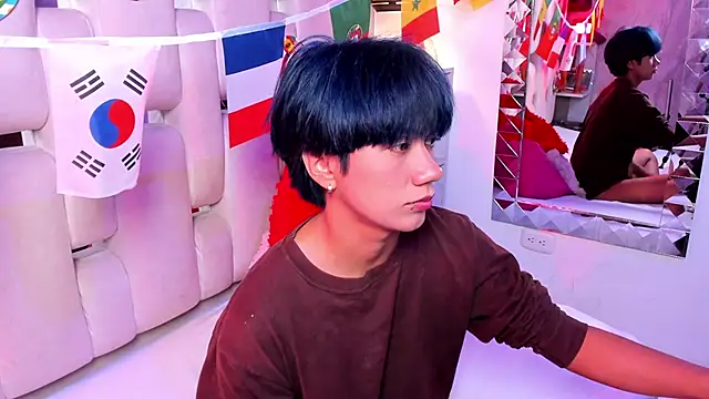 Snapshot of Eriol_ chatting on June 29, 10:15 am Eriol online show from June 29, 10:15 am