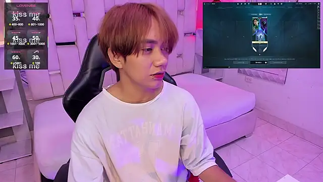 Eriol  online show from November 22, 12:48 pm