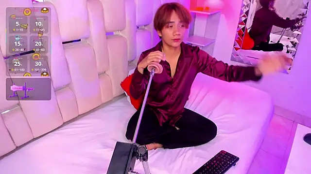 Eriol  online show from November 20, 8:31 pm