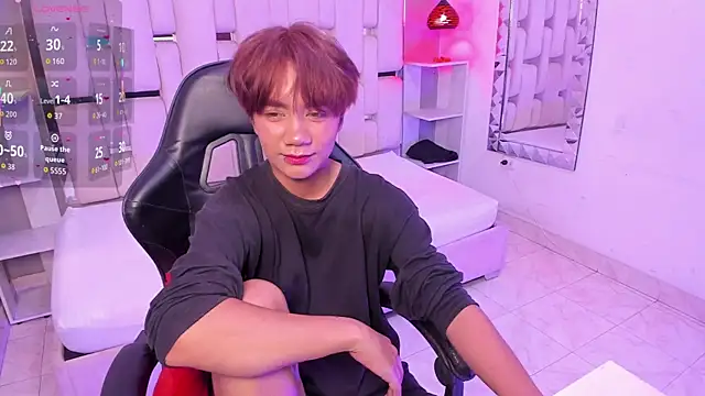 Eriol  online show from November 4, 11:58 am