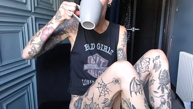 RavenryderUK online show from June 25, 9:36 am