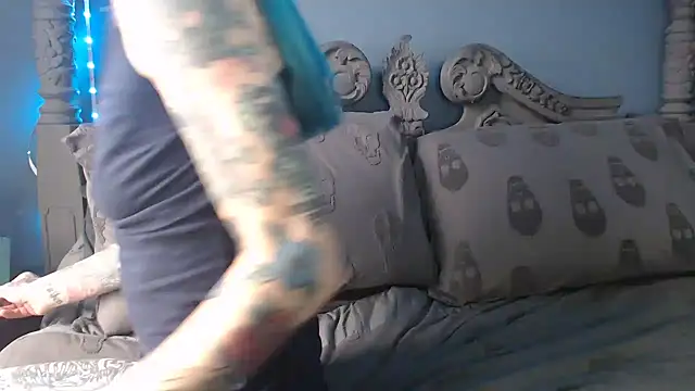 RavenryderUK online show from September 18, 10:18 am