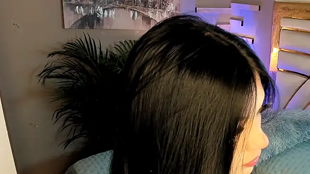 Snapshot of scarlet_hill chatting on January 22, 1:42 am scarlet hill online show from January 22, 1:42 am