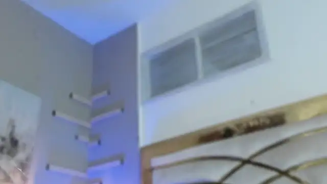 Snapshot of scarlet_hill chatting on January 12, 2:14 am scarlet hill online show from January 12, 2:14 am