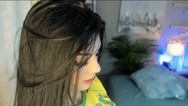 Snapshot of scarlet_hill chatting on January 18, 12:57 am scarlet hill online show from January 18, 12:57 am