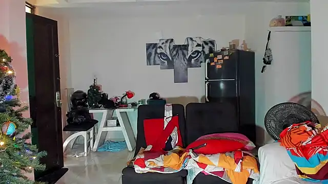 Snapshot of ray_long222 chatting on December 16, 2:54 pm ray long222 online show from December 16, 2:54 pm