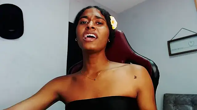 Snapshot of angelica_sexy1 chatting on October 4, 7:37 pm angelica sexy1 online show from October 4, 7:37 pm