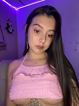 Snapshot of kanne_mia chatting on January 24, 2:39 am kanne mia online show from January 24, 2:39 am