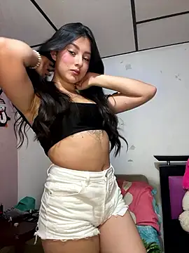 Snapshot of kanne_mia chatting on December 2, 11:24 pm kanne mia online show from December 2, 11:24 pm