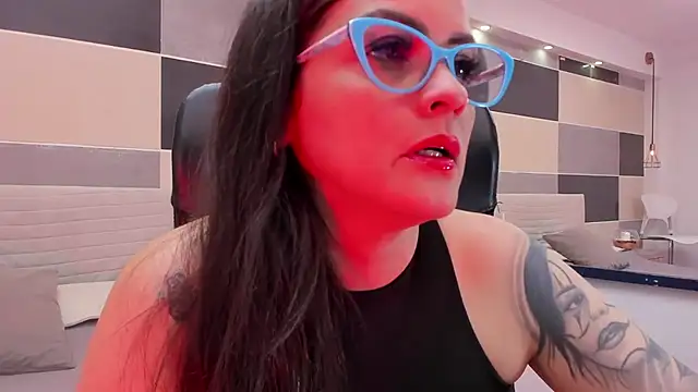 Zara Jackson online show from June 26, 1:39 pm