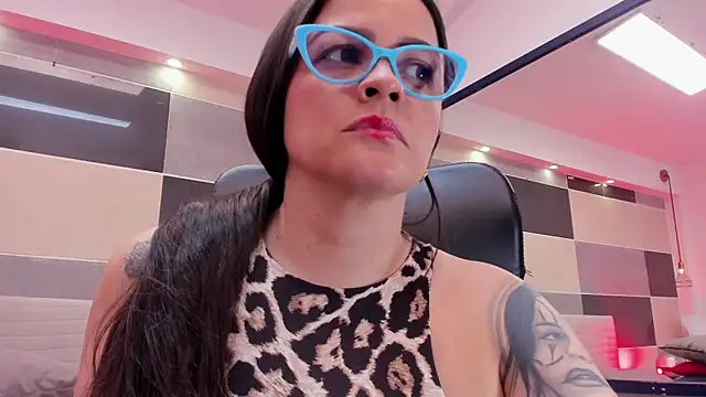 Zara Jackson online show from June 3, 2:29 pm
