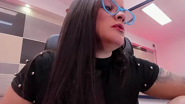 Zara Jackson online show from May 31, 4:51 am