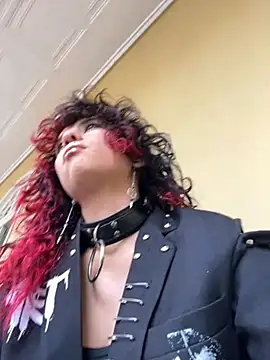 Sweet Chaos online show from April 10, 7:32 pm