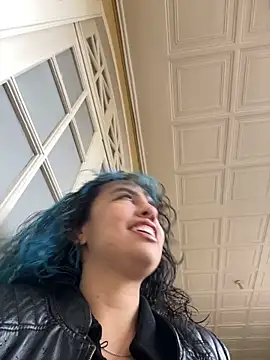 Sweet Chaos online show from March 3, 6:35 pm