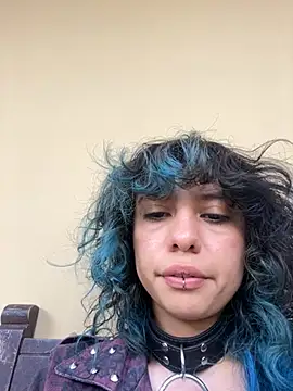 Sweet Chaos online show from February 13, 7:25 pm