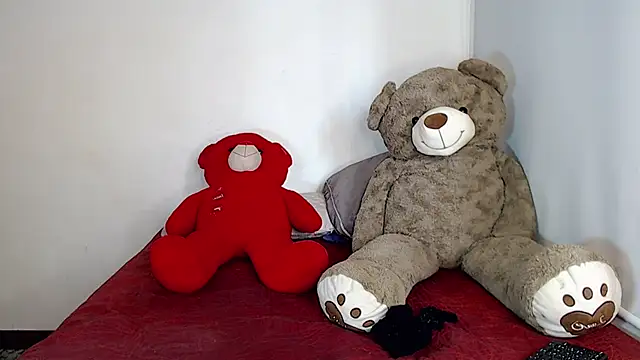 SamanthaaSmitt online show from March 22, 8:37 pm