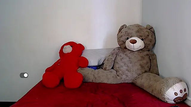 SamanthaaSmitt online show from March 19, 6:44 pm